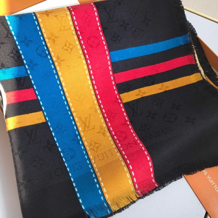 Louis Vuitton Scarf LV00095